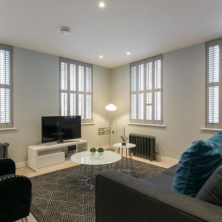 Urban Chic - Wellington Apartment Лондон Екстериор снимка