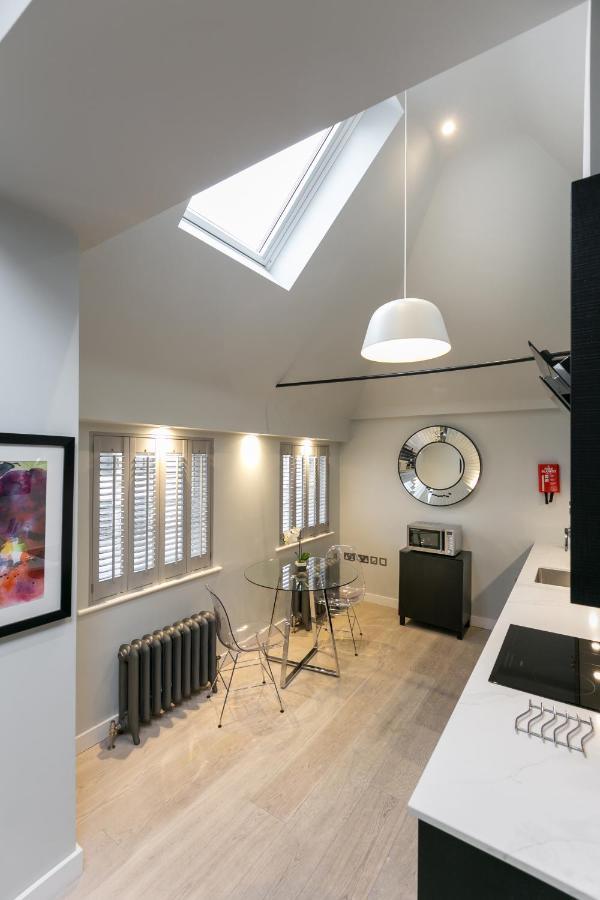 Urban Chic - Wellington Apartment Лондон Екстериор снимка