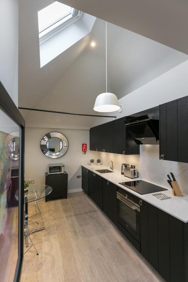 Urban Chic - Wellington Apartment Лондон Екстериор снимка